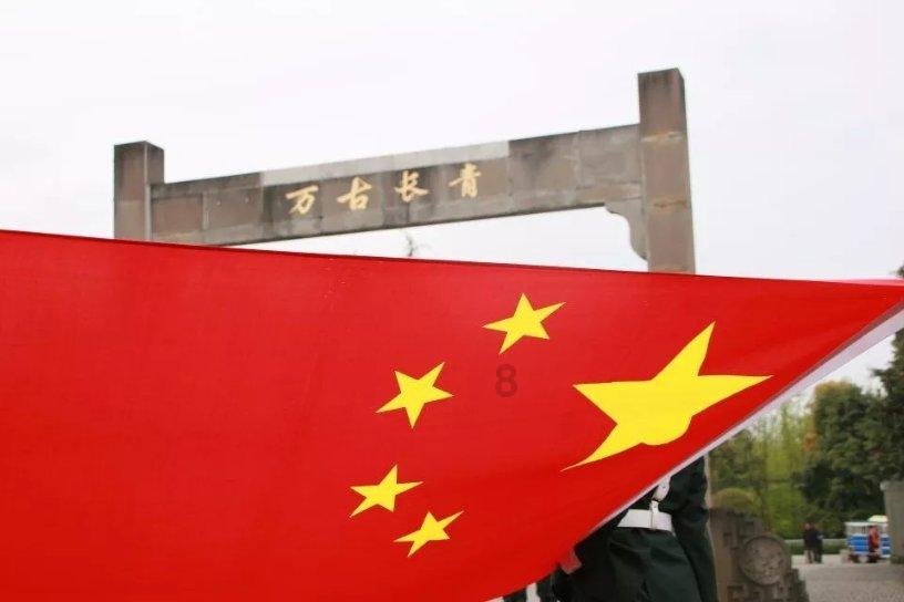 机智问答网页-解答你的疑问-你是如何看待利用APP为学生一举一动量化打分这件事?专家